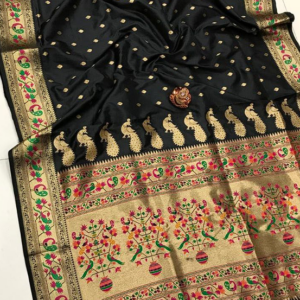  Rajputana – Black Bangdi Mor Paithani Saree